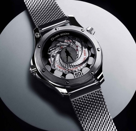 Omega celebra 60 anni di James Bond 