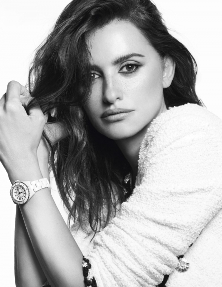 Penélope Cruz è la nuova musa J12 Chanel 